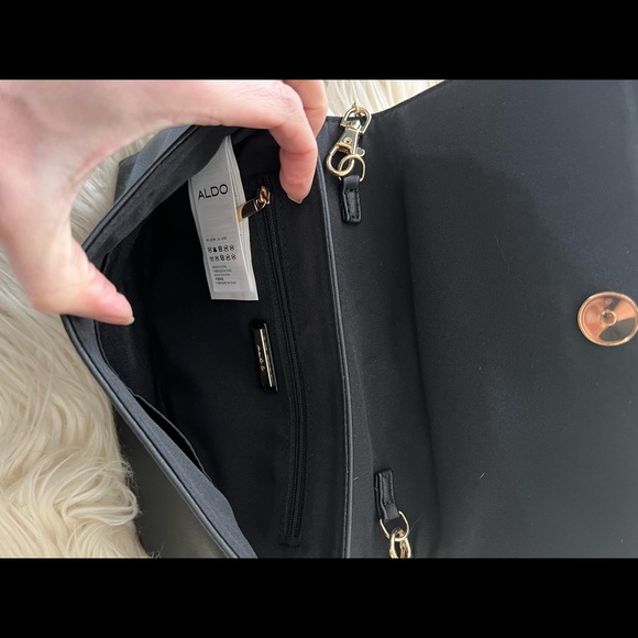 Brand new Aldo animal print clutch with removable strap - Picture 4 of 5